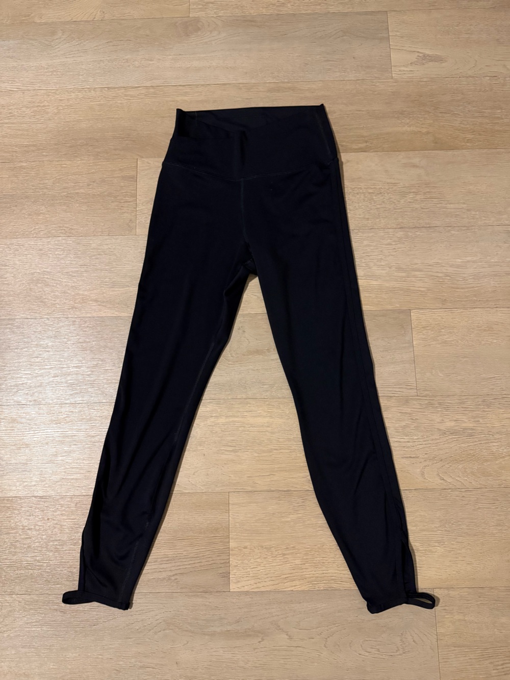 Women’s Nike Dri-Fit Leggings Black Criss Cross - S